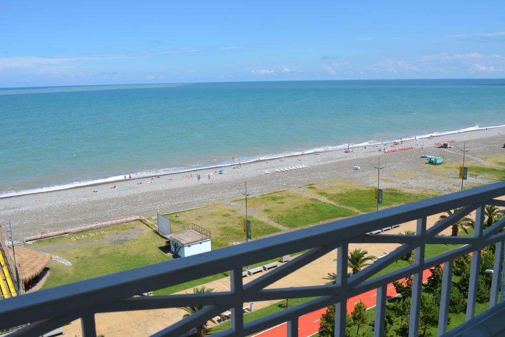 Apartment Magnolia Rustaveli 62 Batumi Exterior photo