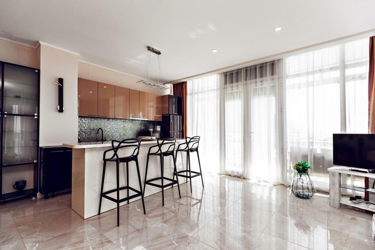 Apartment Magnolia Rustaveli 62 Batumi Exterior photo