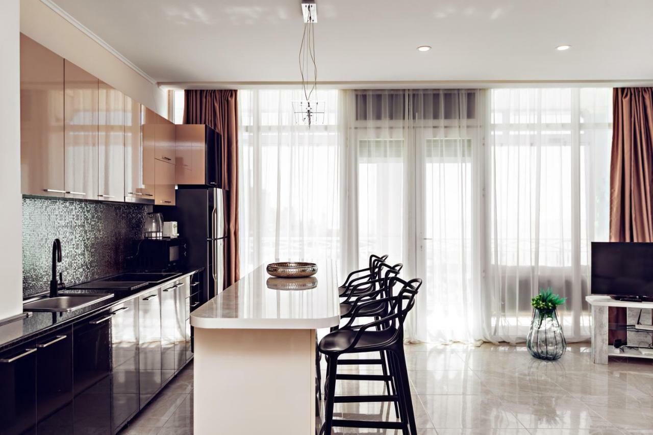 Apartment Magnolia Rustaveli 62 Batumi Exterior photo
