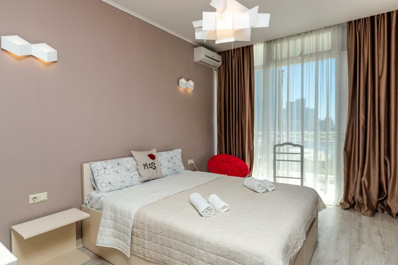 Apartment Magnolia Rustaveli 62 Batumi Exterior photo