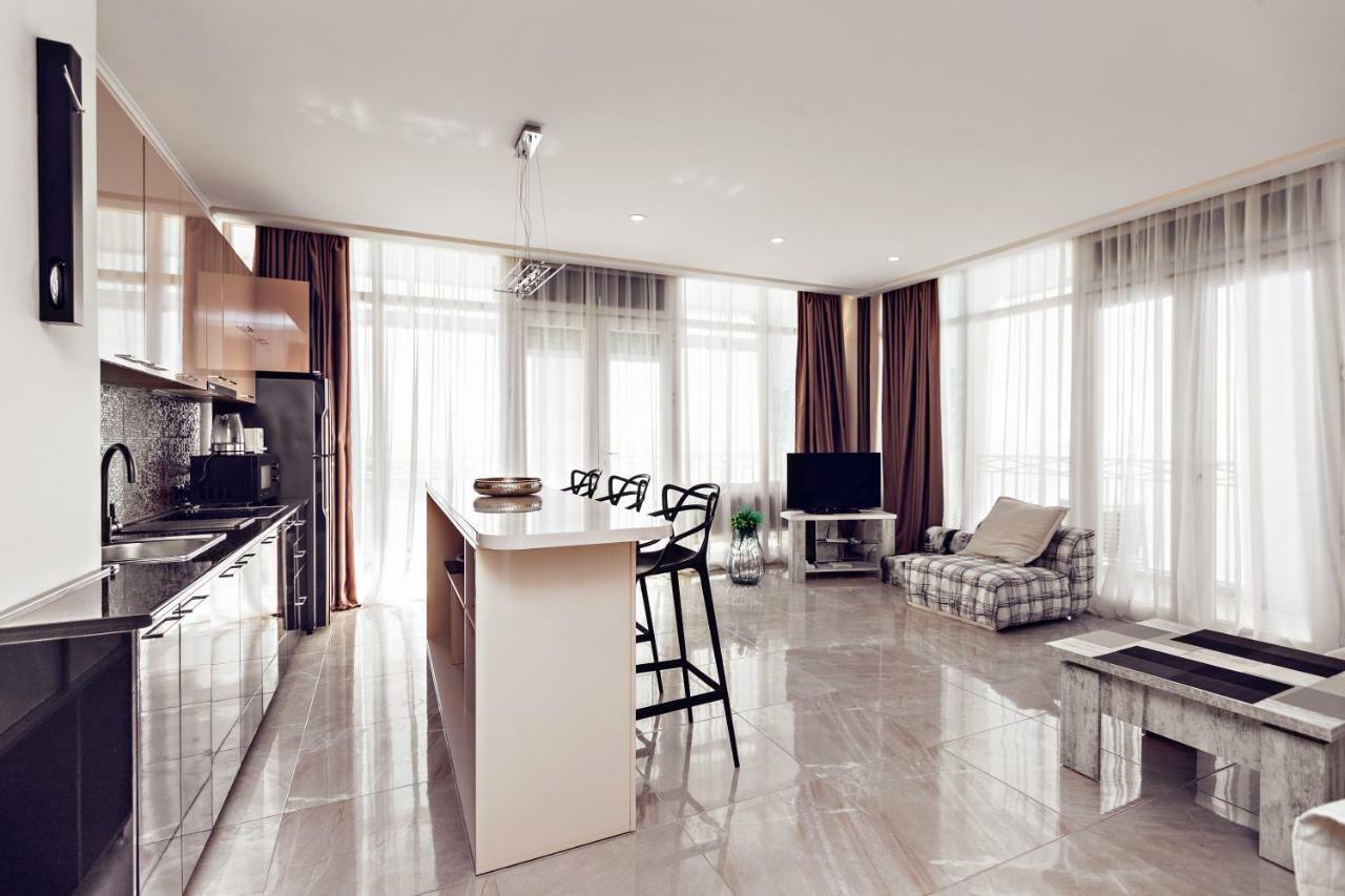 Apartment Magnolia Rustaveli 62 Batumi Exterior photo